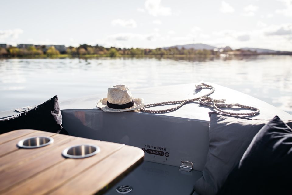 Sydney: Electric Boat Rental From Cabarita Point