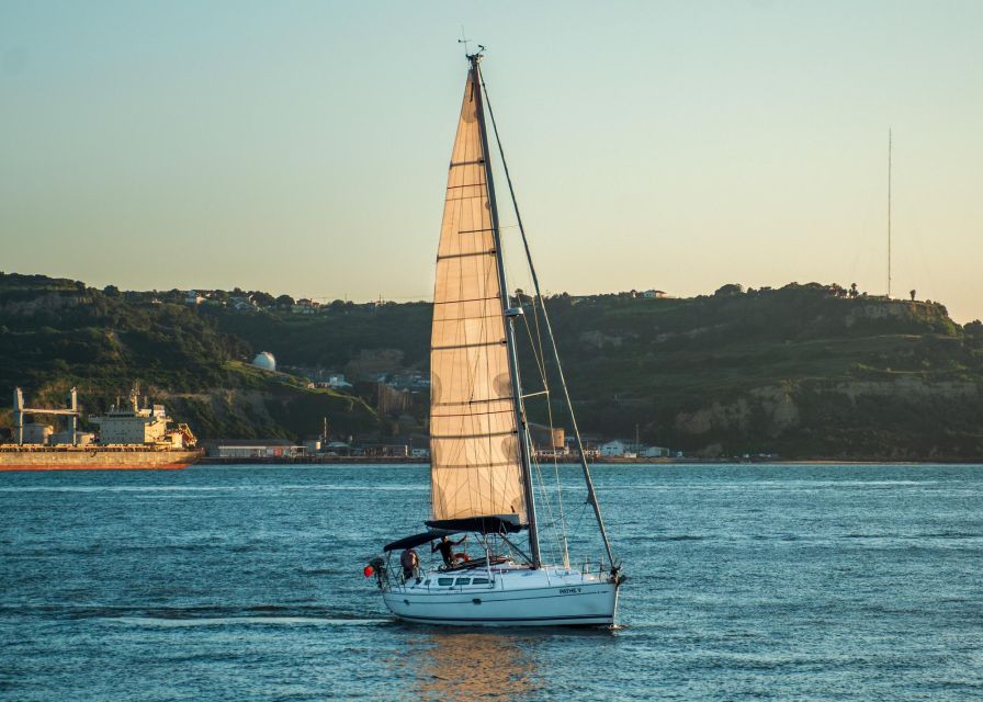 Tagus: Sailboat Private Tour