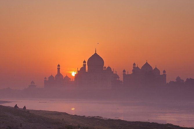 Taj Mahal Day Tour From Delhi by Private Car Including Lunch