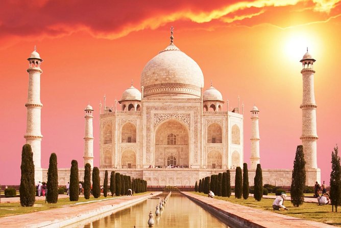 Taj Mahal Sunrise & Agra Fort Tour By Car – From Delhi