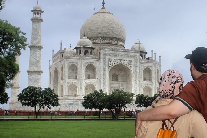 Taj Mahal Tour With High-Speed Train Experience – All Inclusive