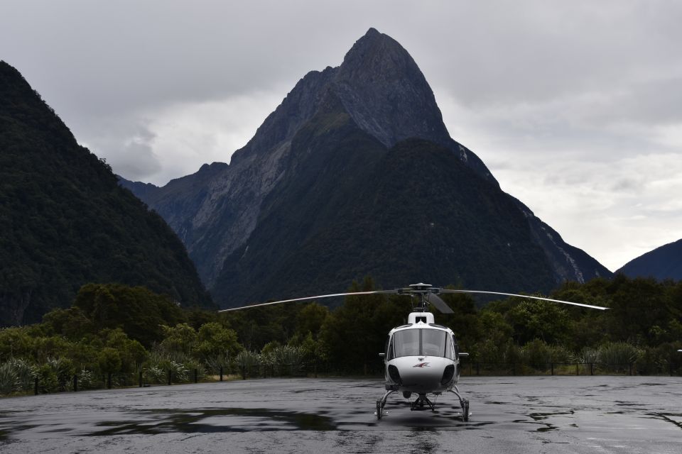Te Anau: Milford Sound Scenic Flight With Lakeside Landing