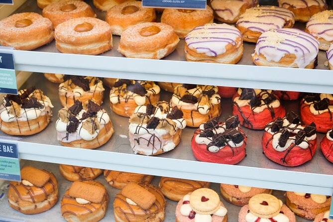 Tea and Doughnuts: Borough Market Walking Food Tour (Small Group)