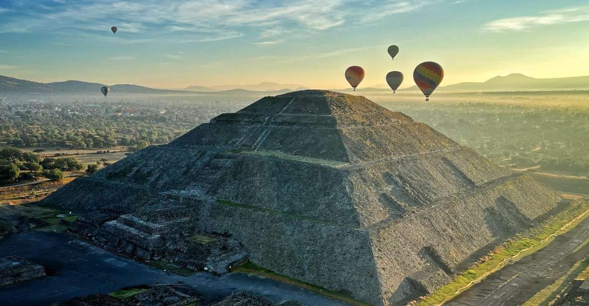 Teotihuacan: Hot Air Balloon Flight With Transportation and Free Time