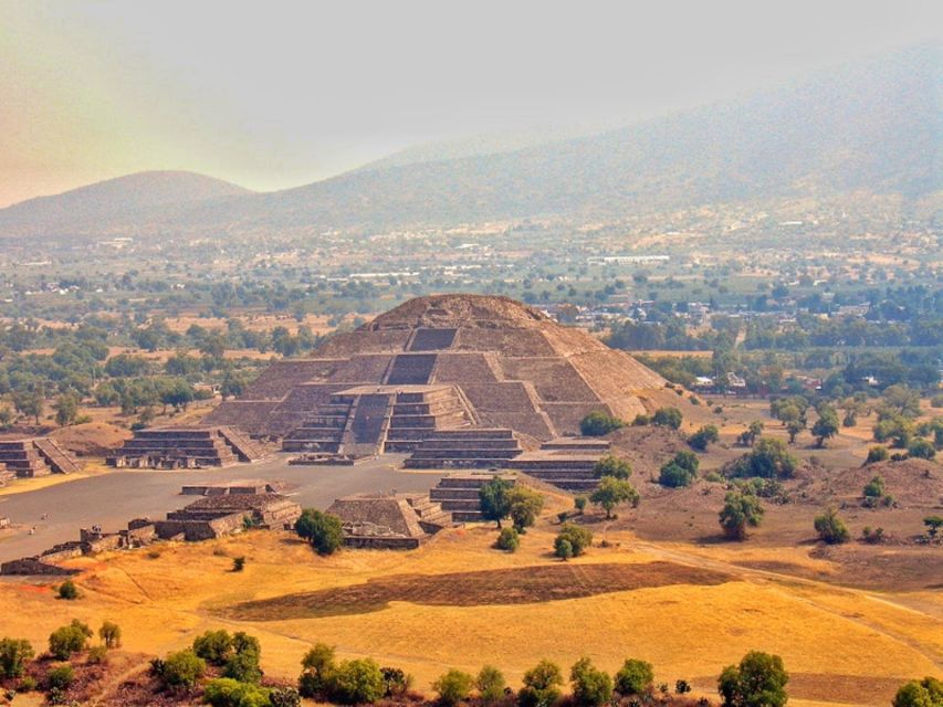 Teotihuacan Pyramids Guided Walking Tour – 2 Hours