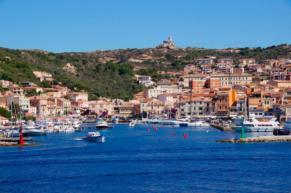 The Maddalena Archipelago: Motorboat Tour With Lunch