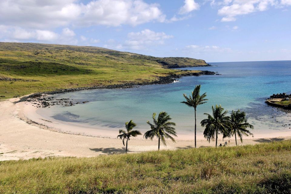 The Moai Factory: the Mystery Behind the Volcanic Stone Stat - Exploring Ahu Akahanga