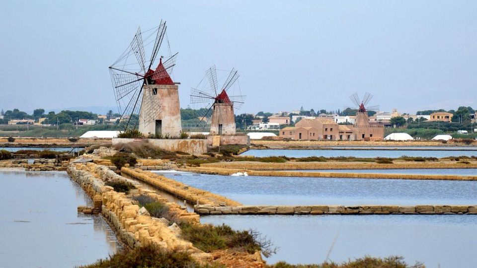 The Salt Pans of Marsala – Visit and Sunset in the Salt Pan