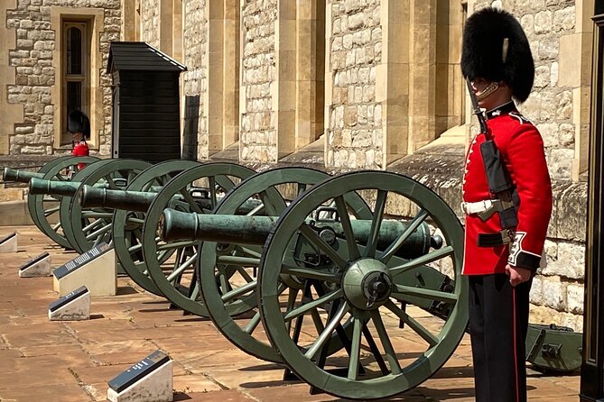 The Tower of London – Small Group Tour With a Local Expert