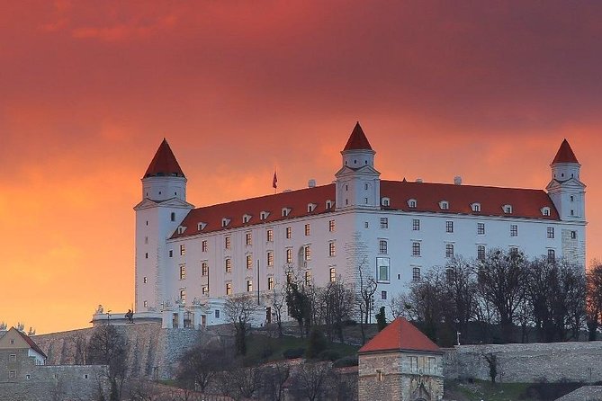 Top Experience Walking Tour With Bonus and Castle - Overview of the Experience