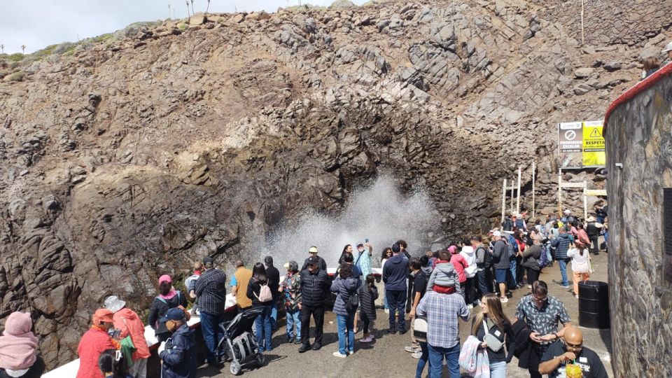 Tour La Bufadora (Ensenada MX Blowhole) | Travel Buddies