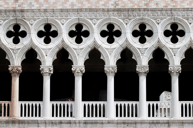 Tour of Venice in Doges Palace and St Marks Basilica