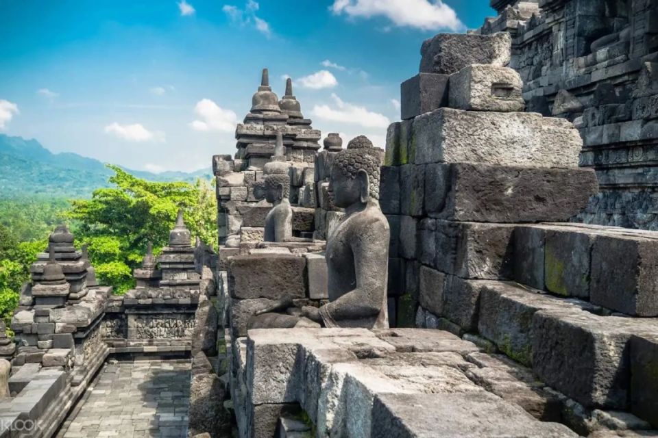 Transportation Borobudur & Prambanan Temple From Yogyakarta