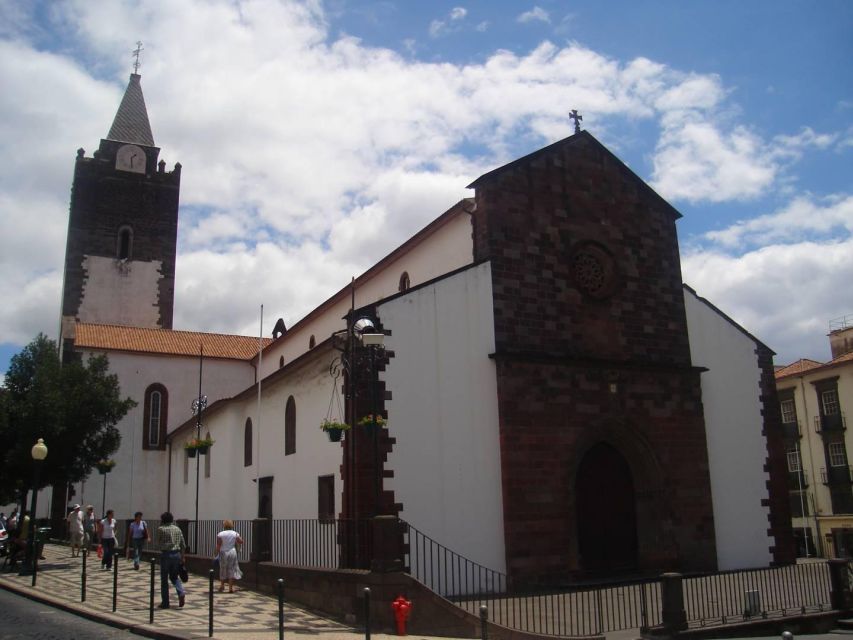 Tuk Tuk Funchal City - Madeira Island - Overview of the Tour