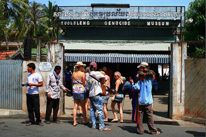 Tuol Sleng Genocide Museum (S-21) and Choeung Ek Killing Fields Tour - Tour Details