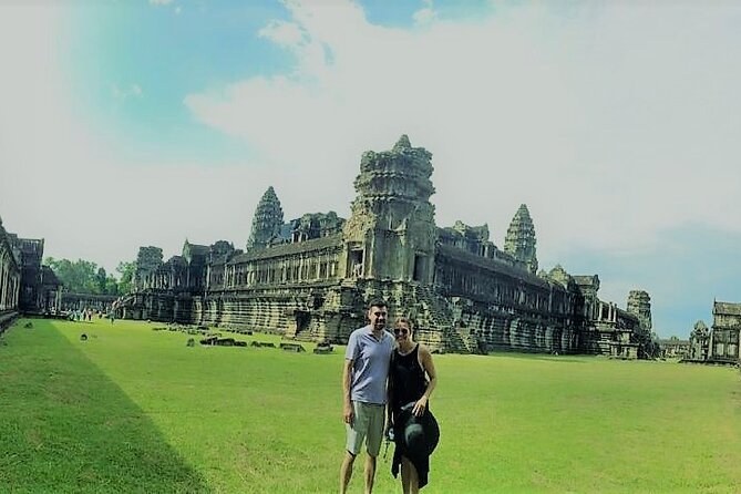 Ultimate Private Guided Tours, Sunrise Angkor Wat, Bayon, Ta Prohm, Banteay Srei - Marveling at Angkor Thom Gates