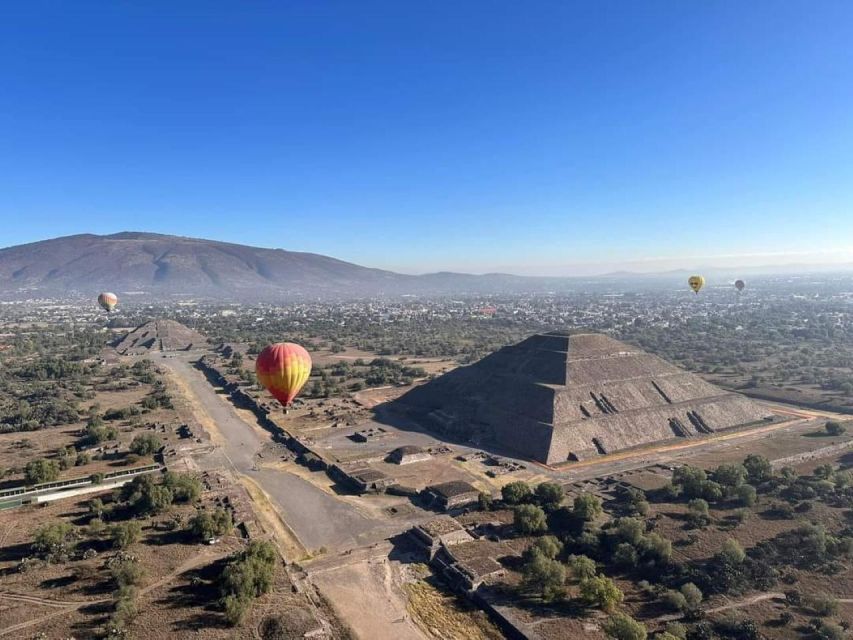 Unforgettable Balloon Flight Over Teotihuacan and Cave