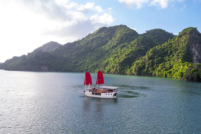 Unique Halong Private Day Cruise – Fishing Village, Kayak