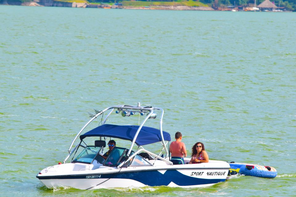 Valle De Bravo: Fast Boat With Aquatic Activities