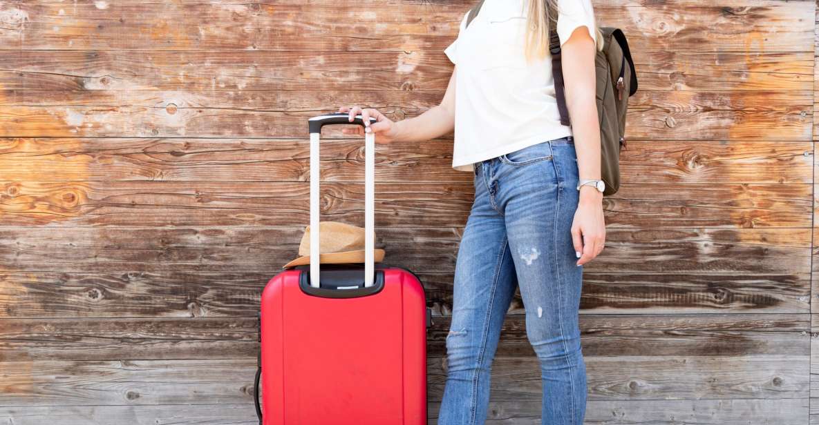 Vancouver: Cruise Terminal Luggage Storage for 2 Bags