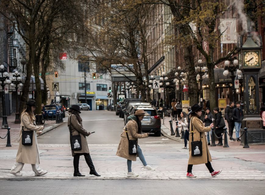 Vancouver: Explore Gastown With an Outdoor Murder Mystery