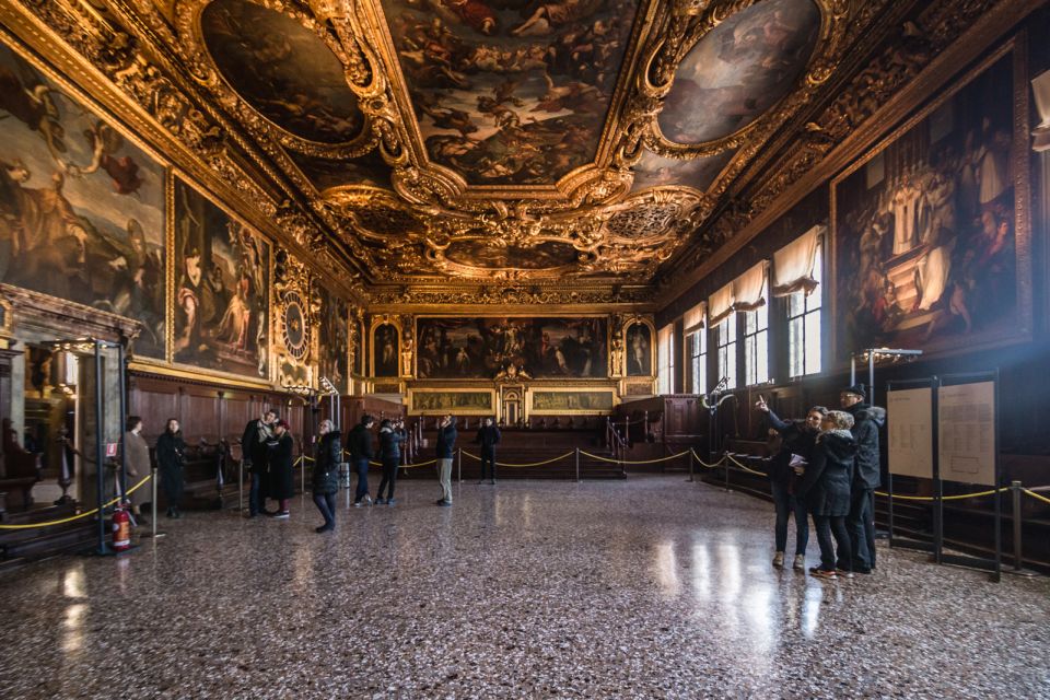 Venice: Doge Palace, Bridge of Sighs, Prisons & Yard Gallery - Duration and Availability