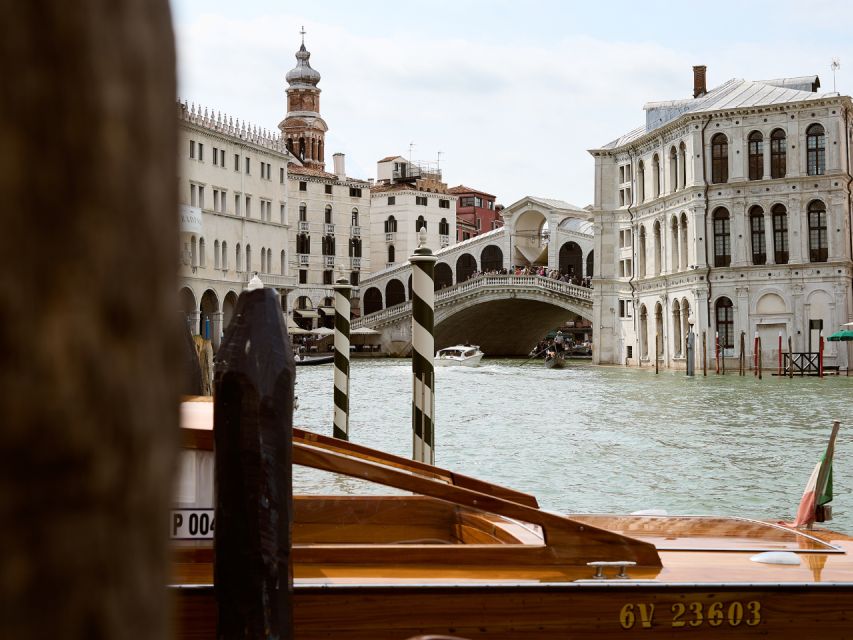 Venice: Full Day Tour With Gondola, Doges Palace & Basilica