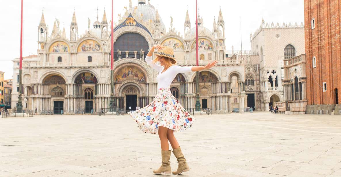 Venice: Photoshoot at Piazza San Marco and the Canals