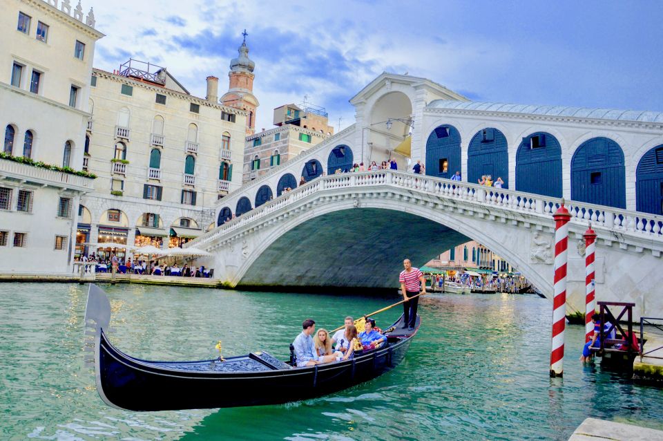 Venice: Private Walking Tour With Optional Gondola Ride