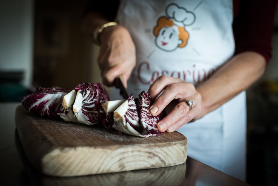 Verona: Market and Cooking Class at a Locals Home