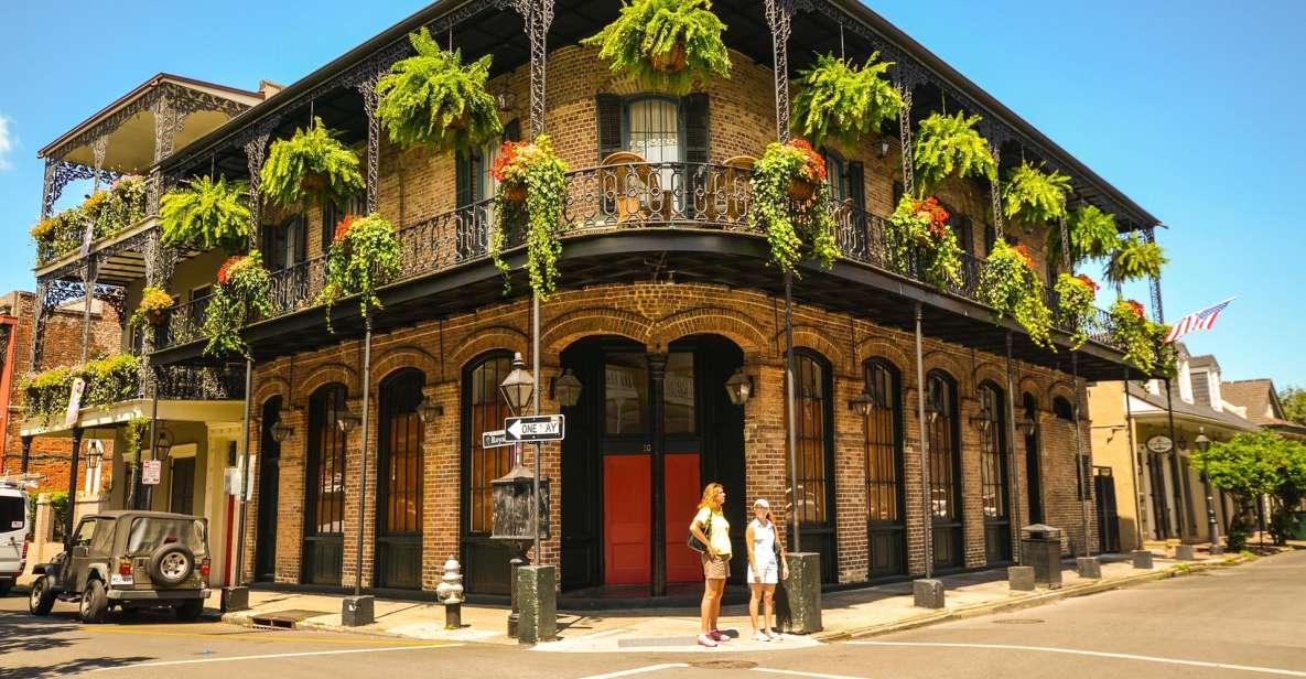 Vibrant Vistas: Upper French Quarter Walking Tour