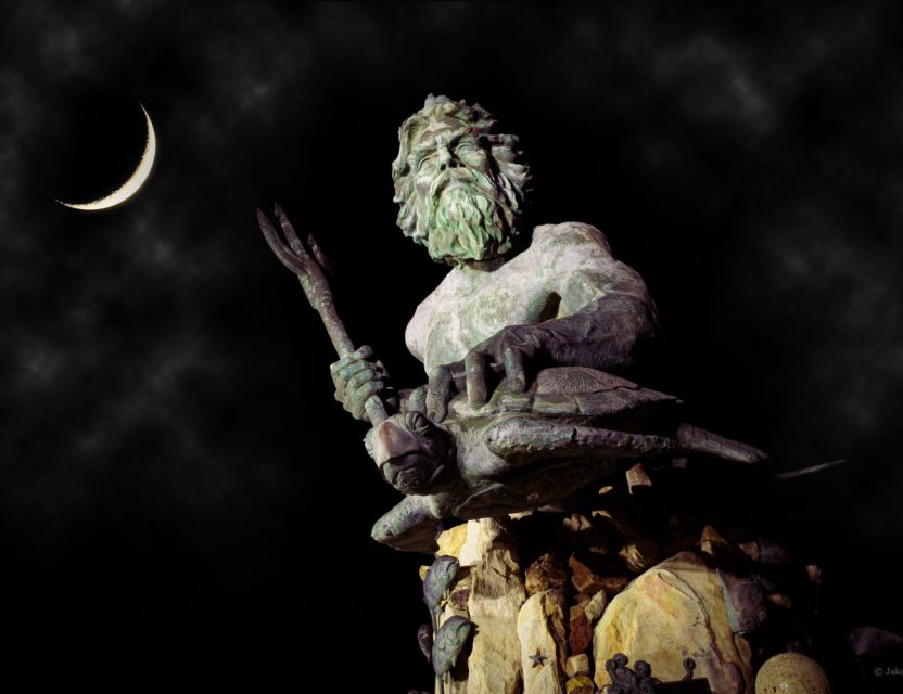 Virginia Beach: Neptune Ghosts Haunted Walking Tour