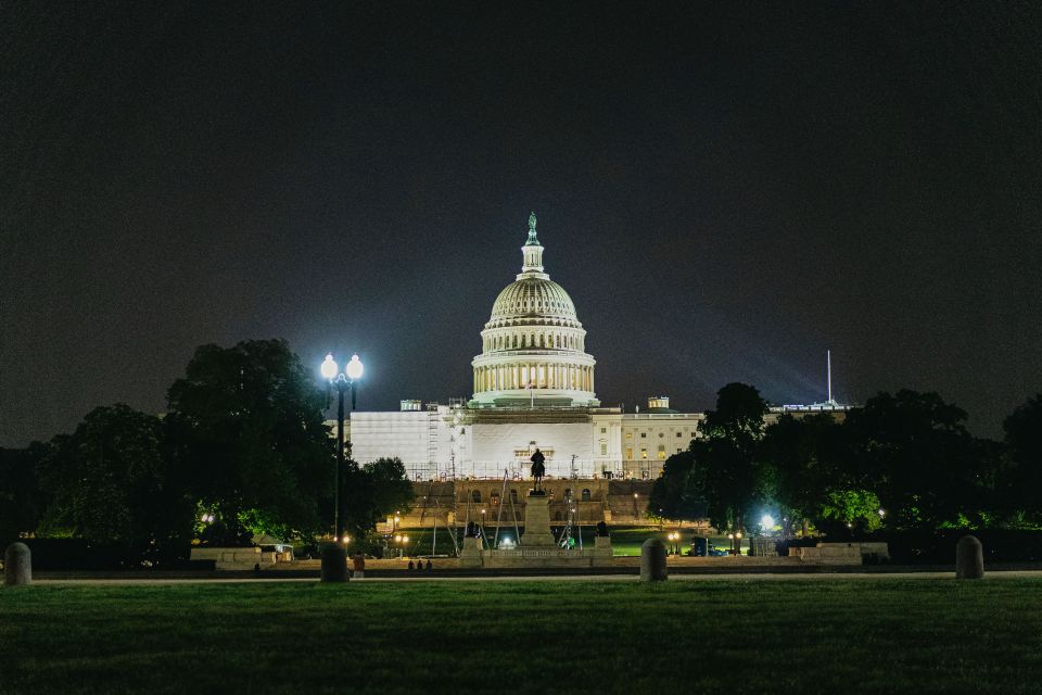 Washington DC: National Mall Night Bus Tour - Captivating Night Skyline