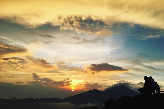 Watch the Sunrise From the Top of Mount Batur Volcano - Overview of the Experience