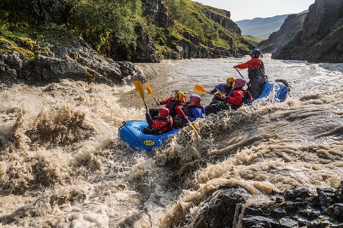 White Water Rafting Day Trip From Hafgrimssstadir: Grade 4 Rafting on the East Glacial River