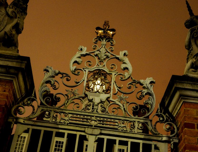 Williamsburg: Colonial Ghosts Haunted Walking Tour