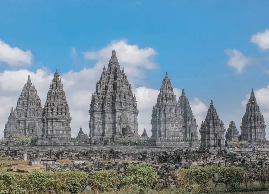 Yogyakarta: Borobudur, Mt. Merapi, Prambanan & Ramayana Tour