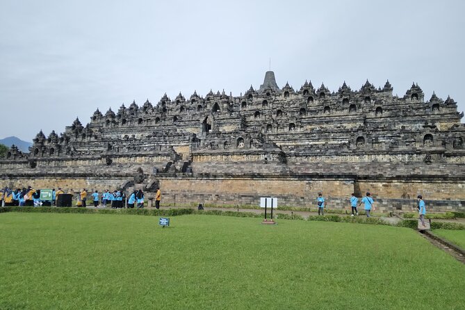 Yogyakarta Borobudur Prambanan Tour