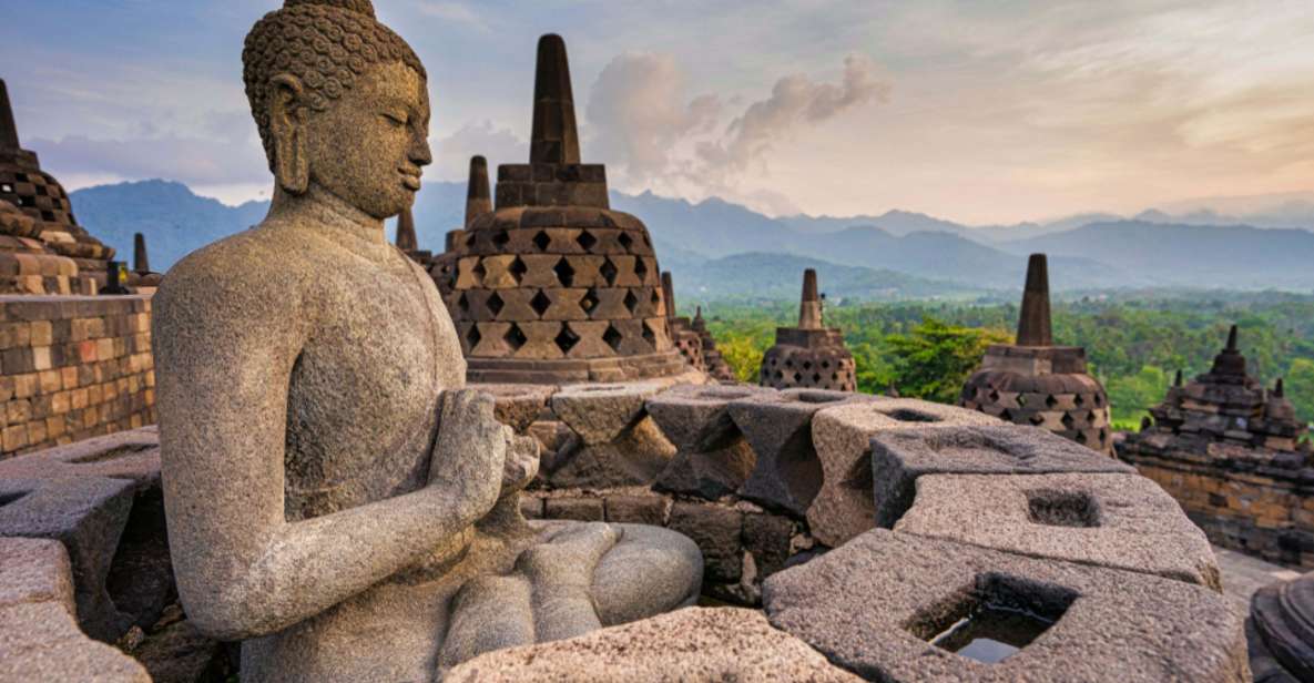 Yogyakarta: Layover Tour With Entry Tickets and Airport Transfer