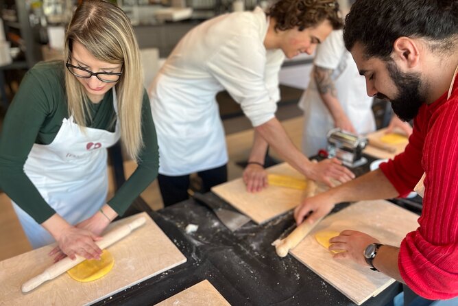 1 Hour Pasta Making Class in Rome - Class Location and Meeting Point