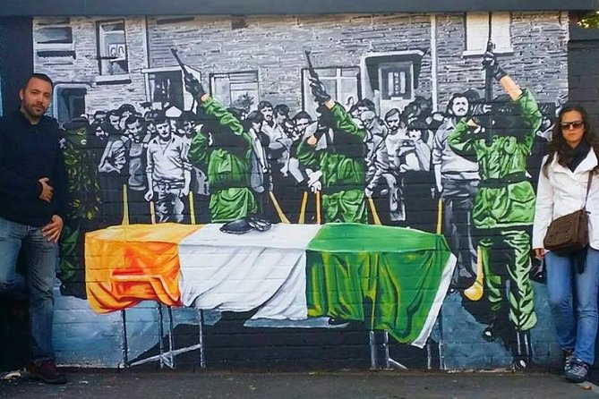 2hours Belfast'S Political War and Peace Private Taxi Tour - Inclusions