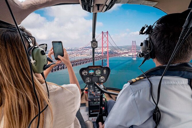 360º Lisbon: Helicopter Flight, Boat Trip and Old Town Walking - Tram Ride in Lisbon