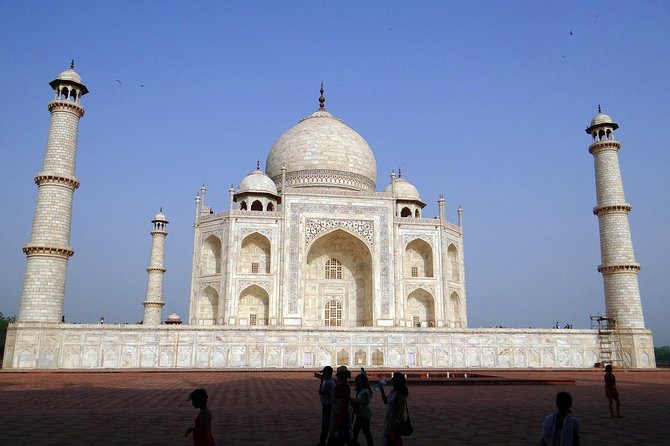 5-Day Private Luxury Golden Triangle Tour to Agra and Jaipur From New Delhi - Sunrise at the Taj Mahal