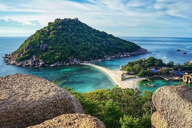 5 Islands Full-Day Tour Around Koh Tao and Koh Nangyuan - Meeting and Pickup