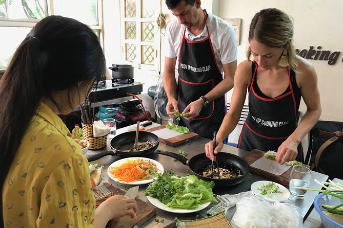 5 Traditional Dishes Hanoi Cooking Class With Market Trip - Included Activities