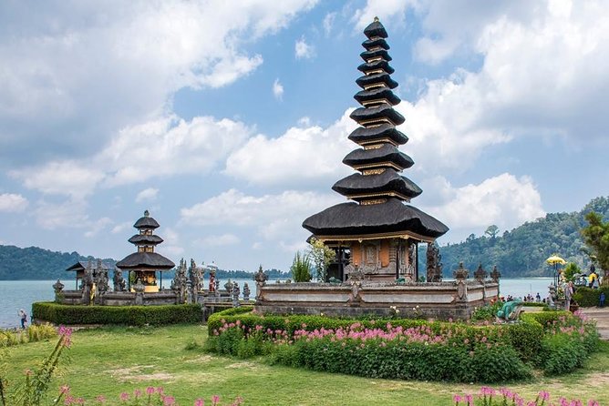 All Inclusive Sekumpul Waterfall Trekking, Handara Gate & Temple - Requirements