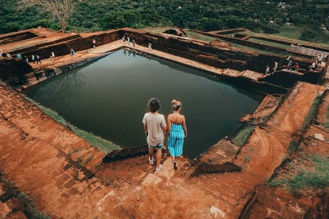 All-Inclusive Sigiriya Rock Fortress and Dambulla Cave Temples Private Day Trip - Itinerary