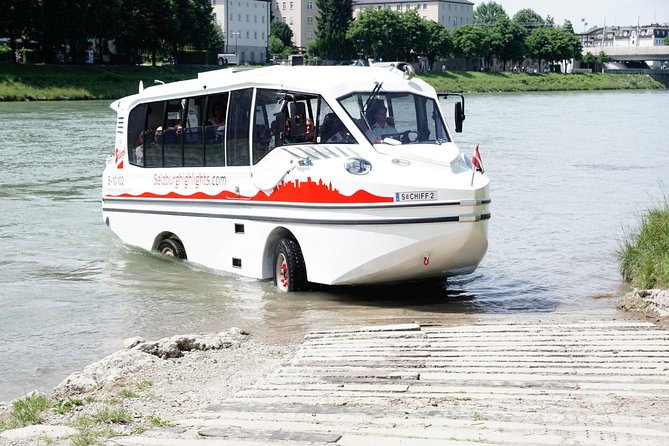 Amphibious Splash Tour on the Water and on the Land in Salzburg - Sightseeing on the Water