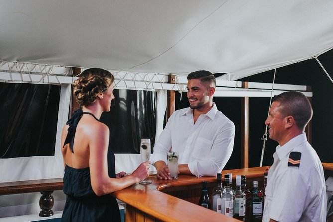Aruba: Four-Course Caribbean Dinner Cruise Experience - Special Occasion Celebrations