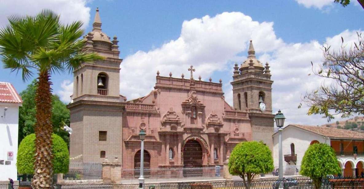 Ayacucho: Colonial Temples | Altarpieces and Architecture | - Highlights